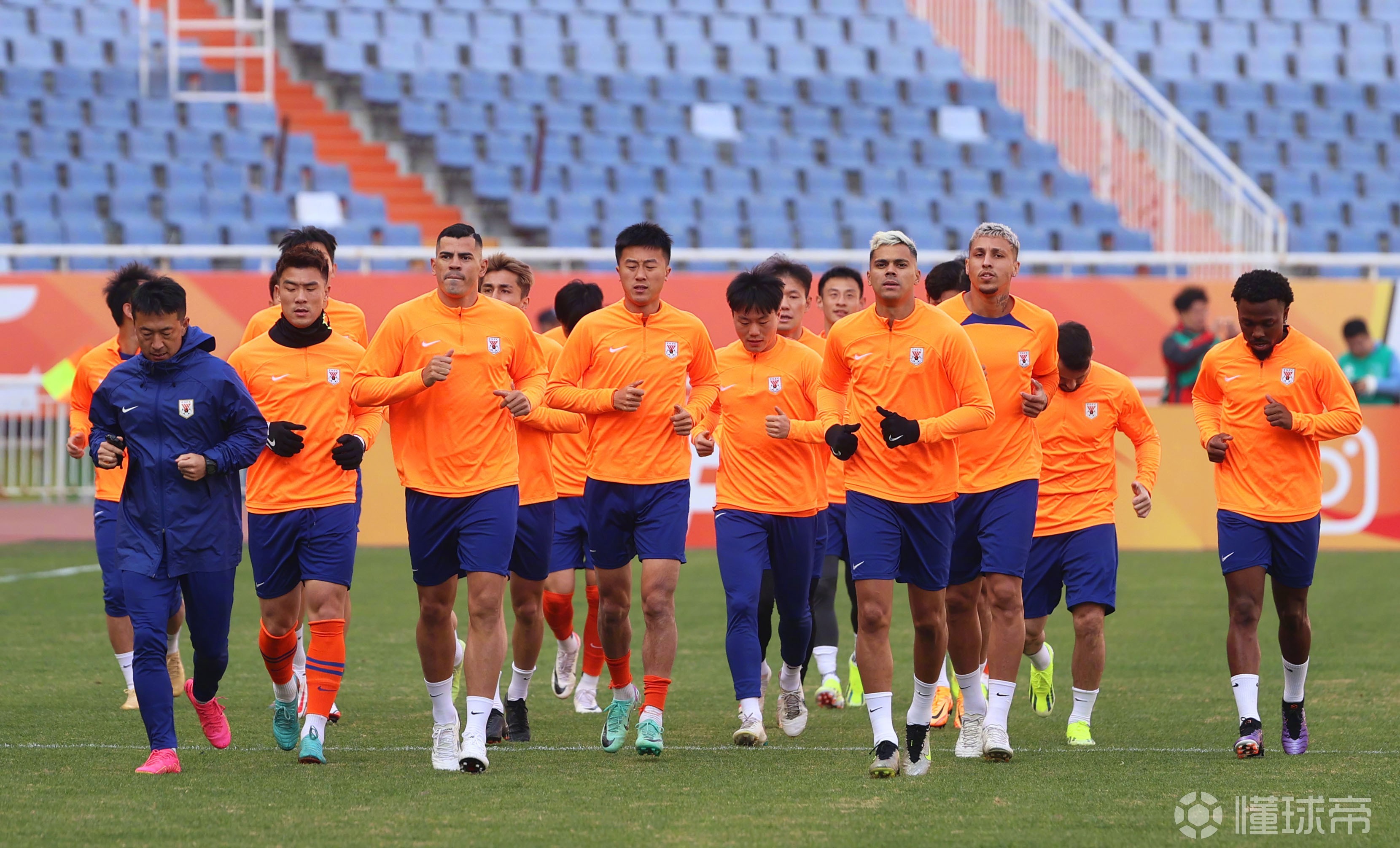 冲刺阶段突围战来临，山东男篮围绕亚冠战术微调，目标明确，球队文化再被提及的简单介绍